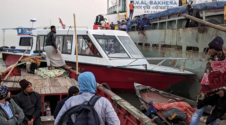 জাহাজে ৭ খুন: পণ্যবাহী নৌযান শ্রমিকদের লাগাতার কর্মবিরতি